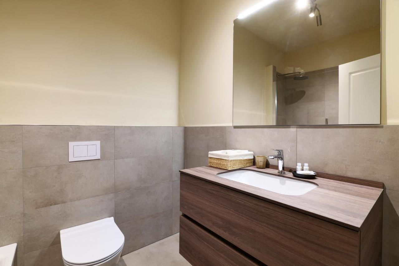 Luxury San Babila Apartment 밀라노 외부 사진