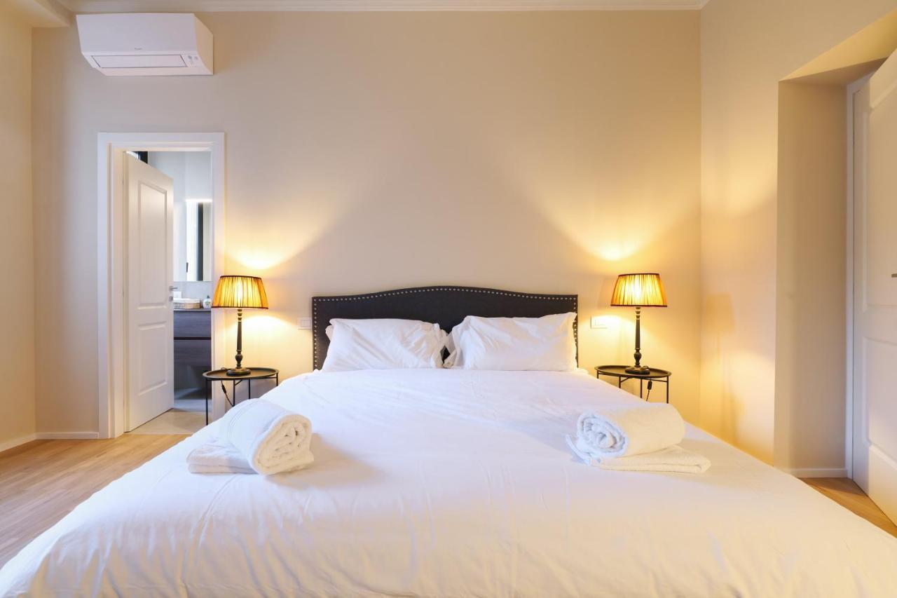 Luxury San Babila Apartment 밀라노 외부 사진